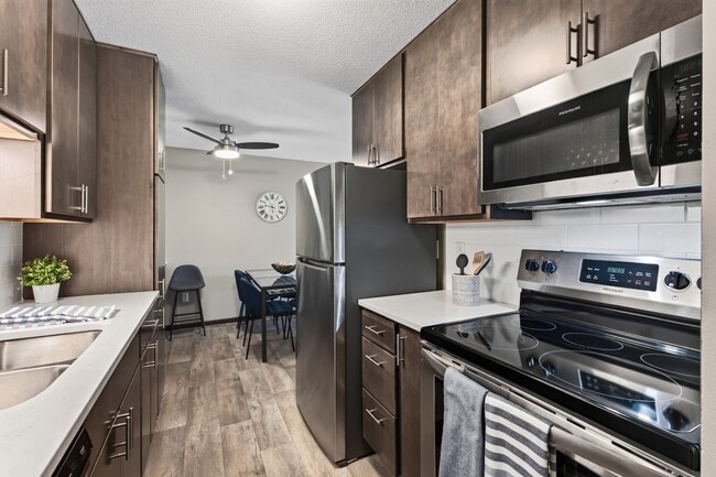 Photo - Shoreview Grand