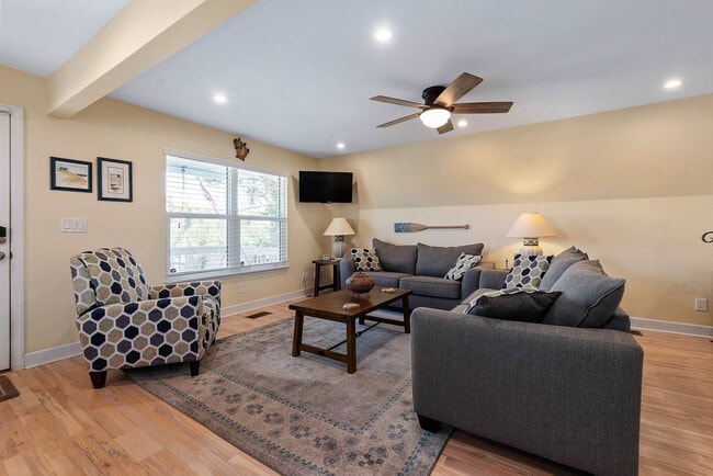 Photo - 123 Ferdinand Ave Unit ID1281969P