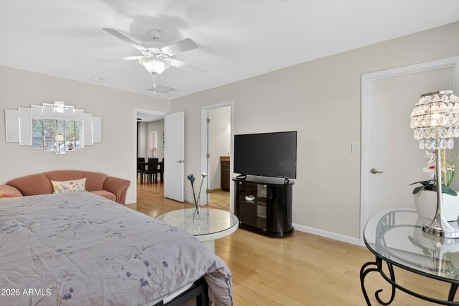 Photo - 1128 E Rowlands Ln Unit B