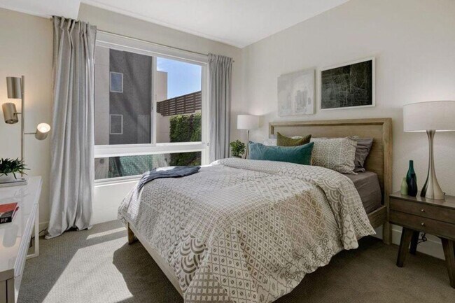 Photo - 345 E McKinley Ave Unit ID1267988P