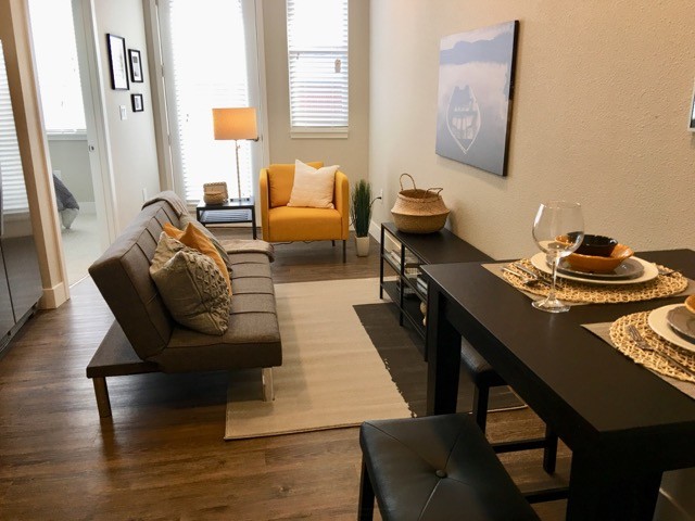 1BD, 1BA - 500 SF - 2525 Eliot Street Apartments