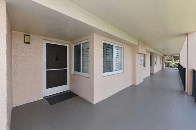 Photo - 275 Palm Ave Unit 406