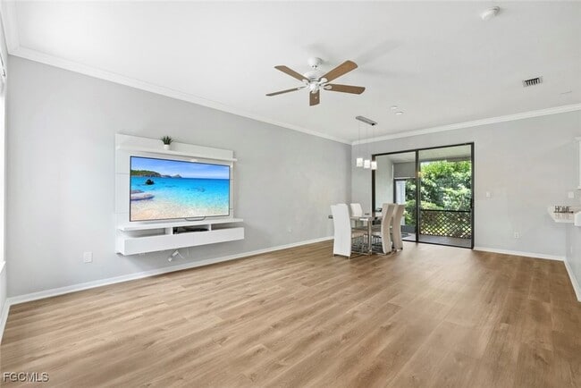 Photo - 14617 Sutherland Ave