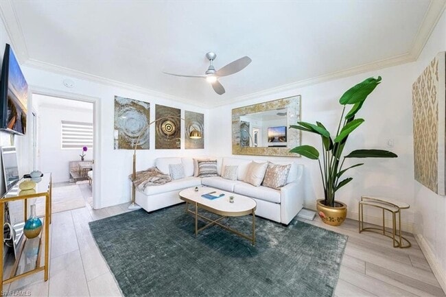 Photo - 540 4th Ave S