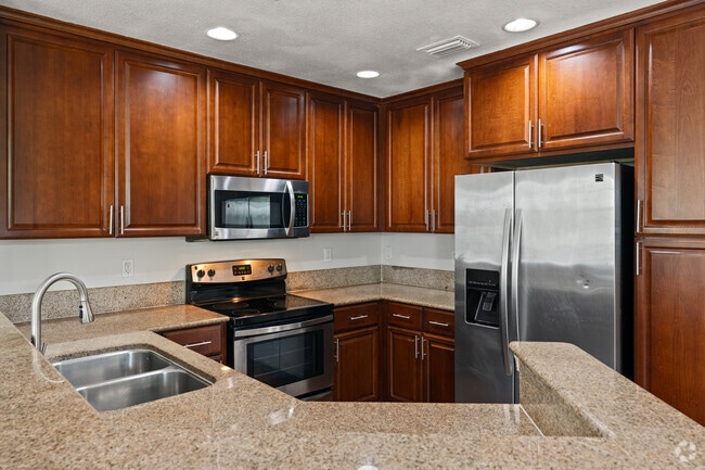 3BR, 2BA - 1,588SF - Kitchen - Bridgewater at Lake Osborne