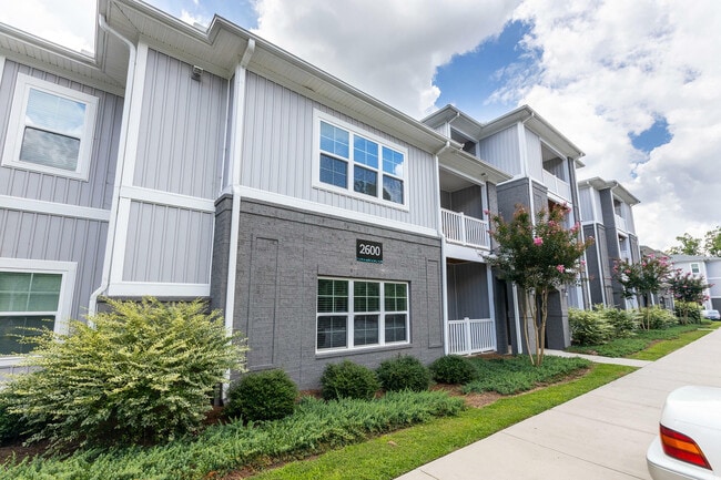 Photo - Retreat at Waterside