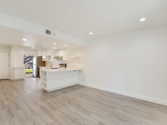 Photo - 3816 Southway Dr Unit 101