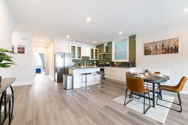 Photo - 3012 Steiner St Unit ID1364313P