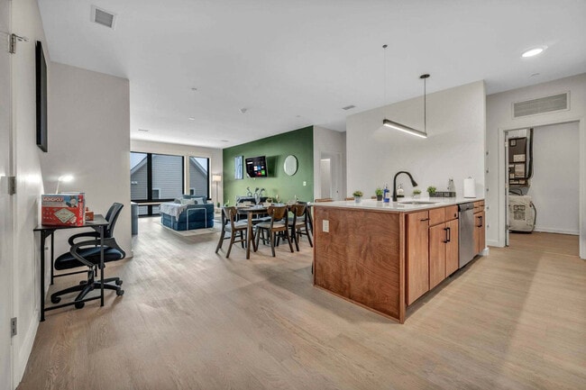 Photo - 2189 Cornell Rd Unit ID1386542P