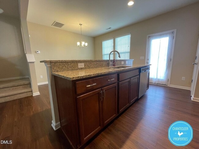 Photo - 17 S Grey Abbey Dr