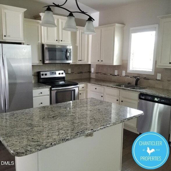 Photo - 27 Manito Pl