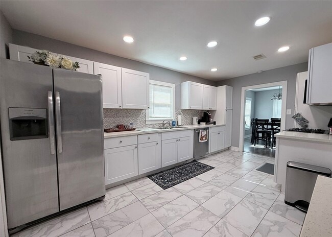 Photo - 3834 Rosedale St