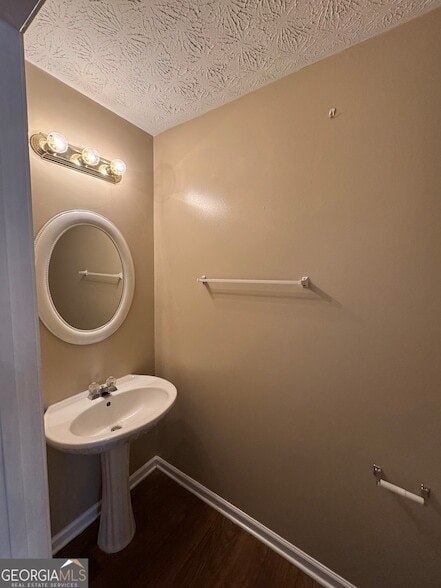 Photo - 5869 Strathmoor Manor Cir