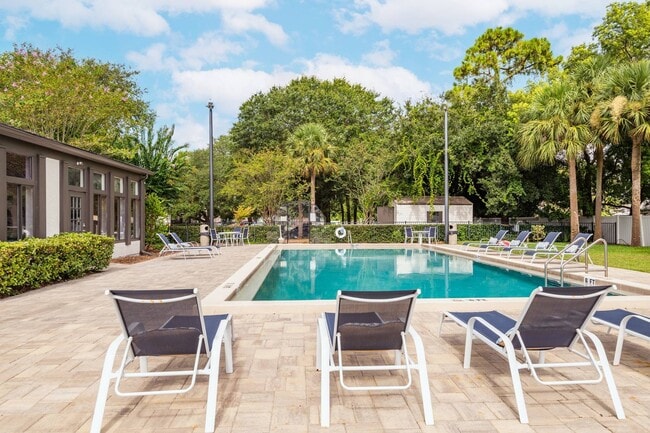 Building Photo - Nordica Landing