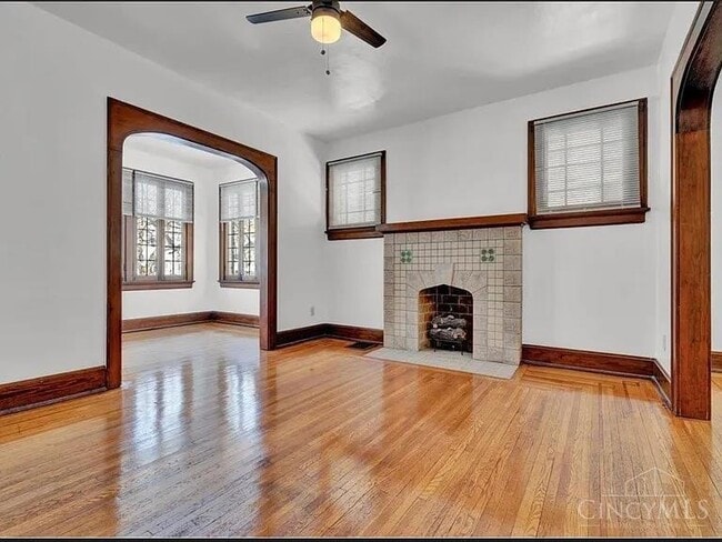 Photo - 4363 Ridgeview Ave