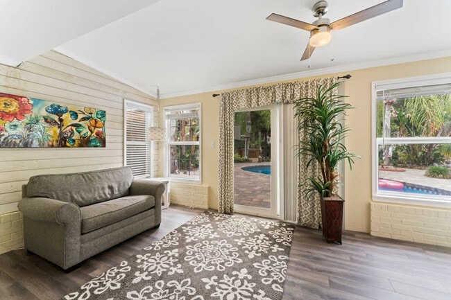 Photo - 1937 Grove Bluff Cir W Unit SI ID1578495P