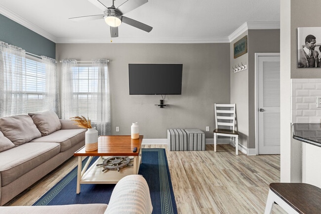 Building Photo - 14802 Whitecap Blvd Unit ID1268414P