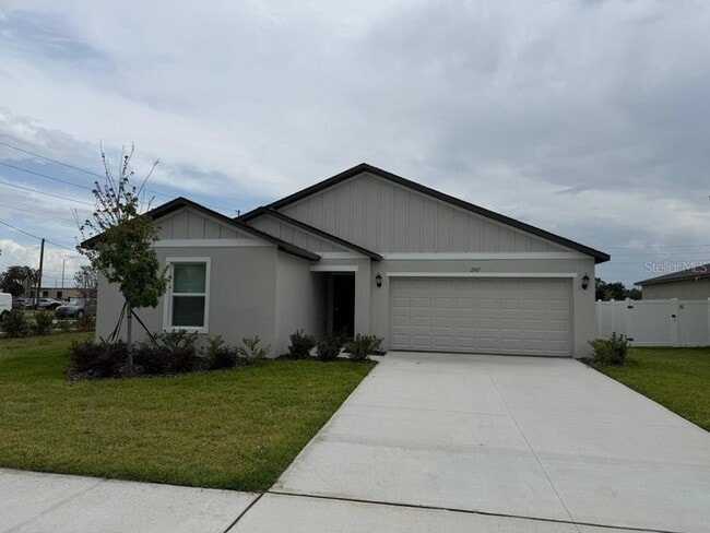 Building Photo - 2167 Lone Oak Ln