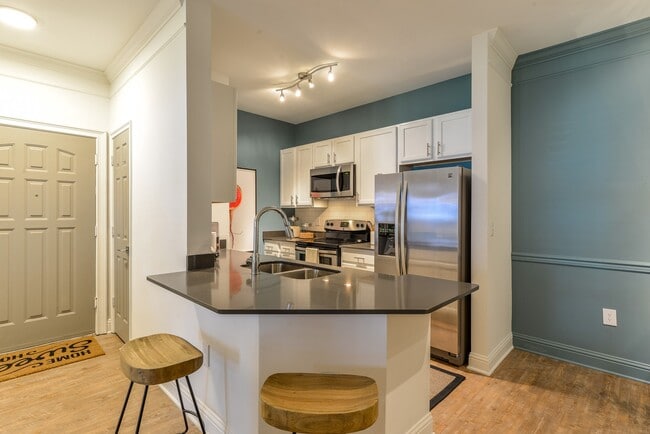 Side by Side Refrigerator and Freezer Combo - The Kendrick