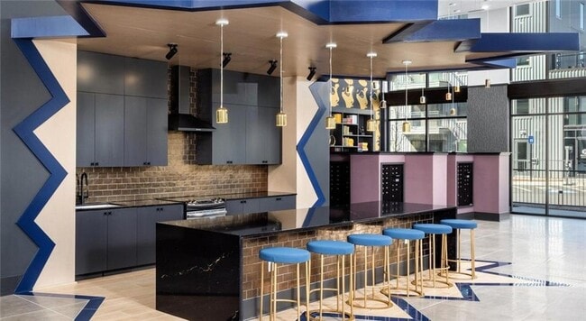 Photo - 105 Rogers St NE