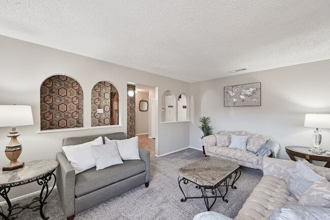 Photo - 1712 Meadowlane Terrace Unit SI ID1301585P
