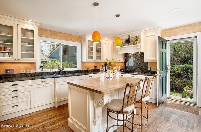 Photo - 208 W Lyon Farm Dr Unit 208