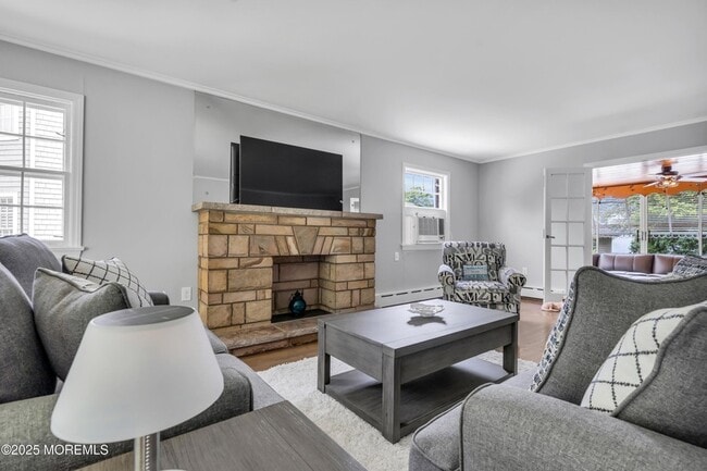 Photo - 208 Trenton Blvd