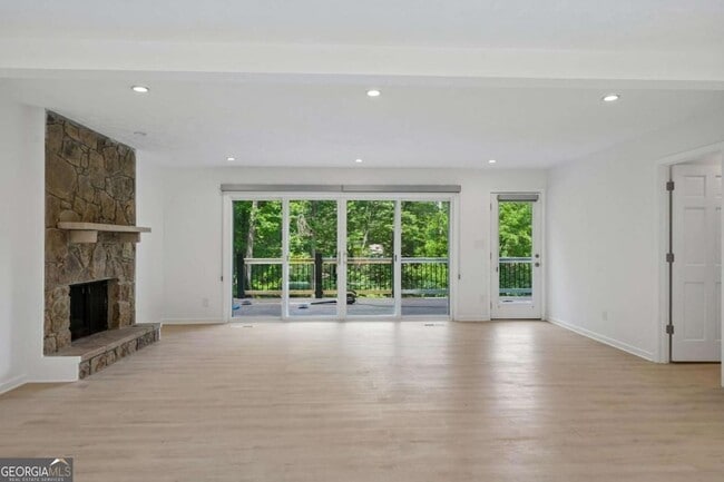 Photo - 5132 Willow Point Pkwy