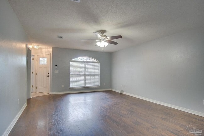 Photo - 2707 Tupelo Ave