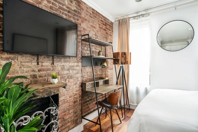 Photo - 241 E 24th St Unit ID1021817P