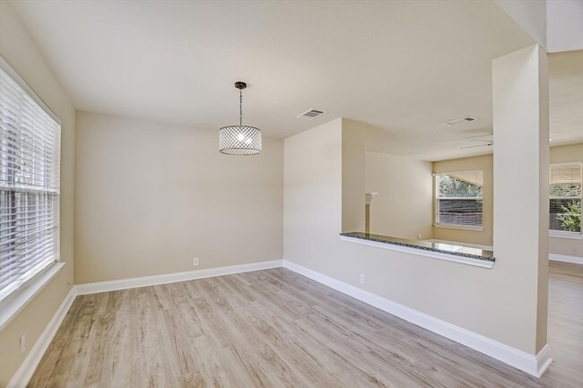 Photo - 8111 Hawick Dr