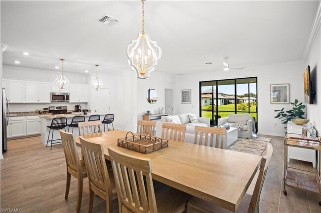 Photo - 11512 Shady Palm Wy