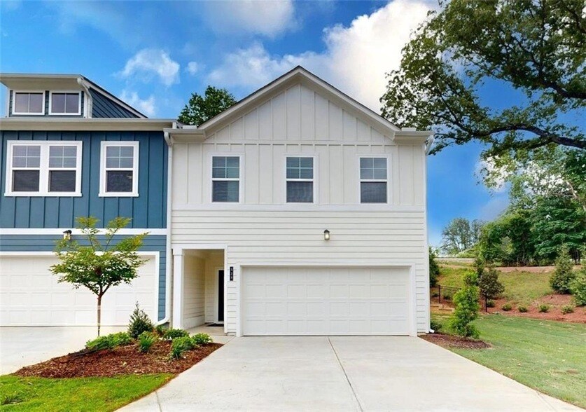 Photo - 504 John Harm Wy