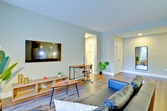 Photo - 1201 S Bell St Unit FL1-ID1022396P