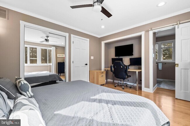 Photo - 6 Hounds Hollow Ct