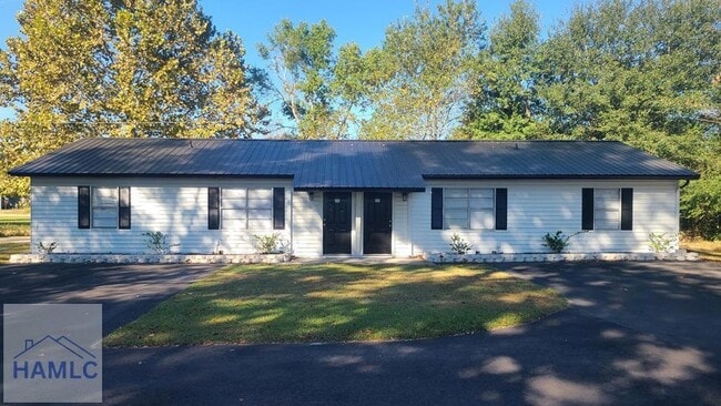 Building Photo - 44 Live Oak Loop