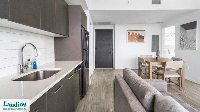 Photo - 301 SW 1st Ave Unit 3208.1401728