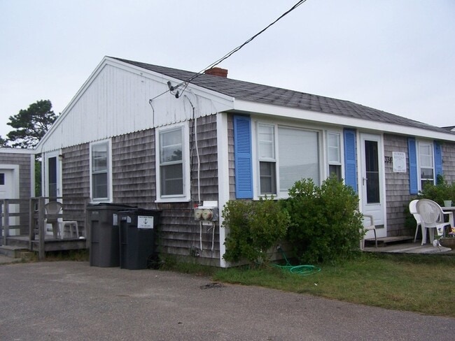 Building Photo - 334 Phillips Rd