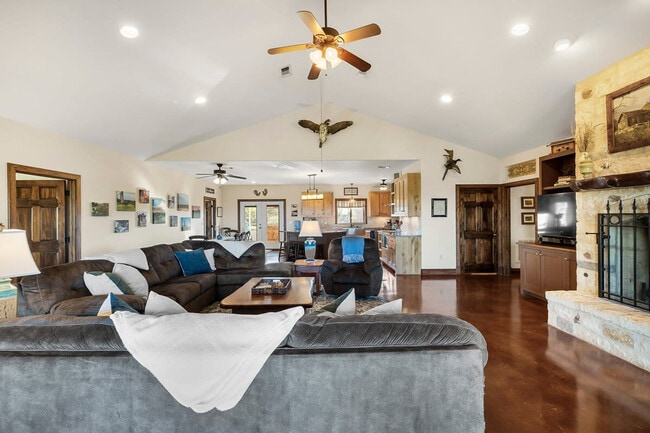 Photo - 359 Sagebiel Ranch Rd Unit ID1254590P