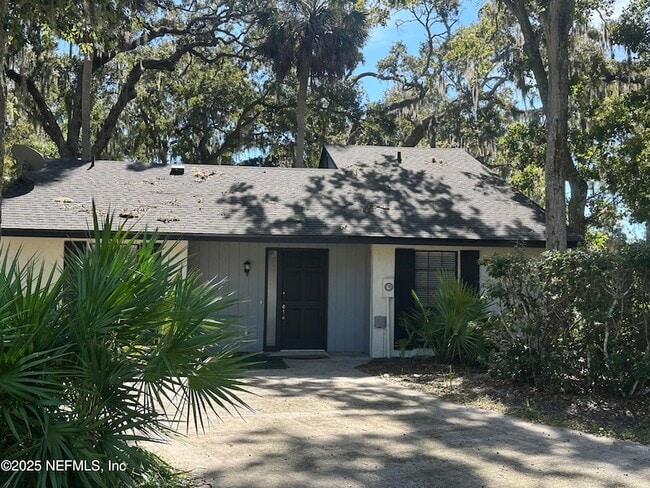 Photo - 133 Bermuda Ct