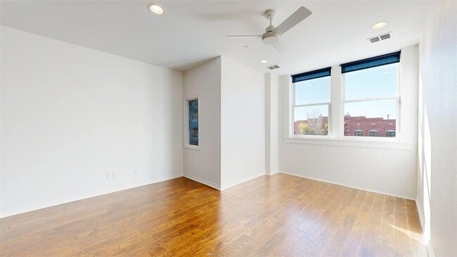 Photo - 206 N Main St Unit 123