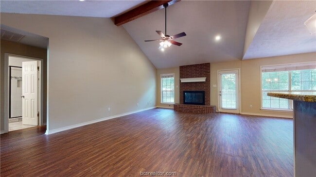 Photo - 1215 Glade St