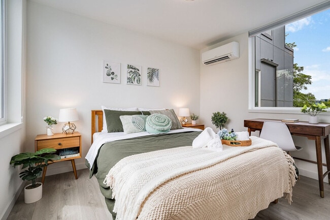 Photo - 1414 E Howell St Unit ID1035992P