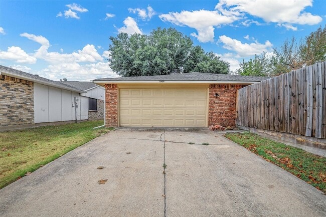 Photo - 4904 Watkins Dr