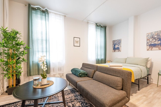 Building Photo - 250 E 33rd St Unit SI ID1323937P