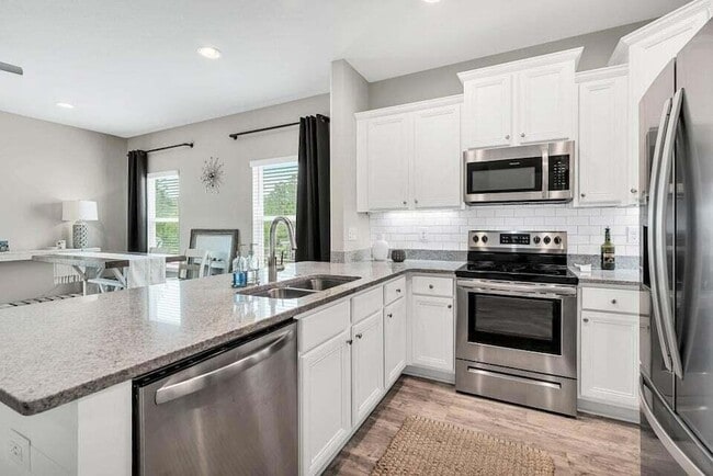 Photo - 89 Crossing Ln