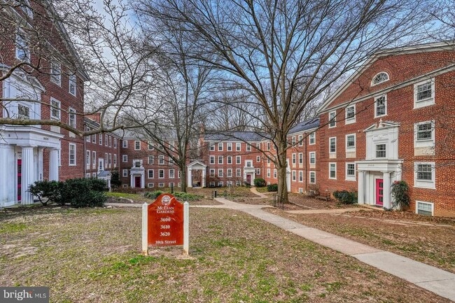 Photo - 3630 39th St NW Unit 530