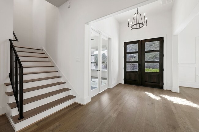 Photo - 3714 Grennoch Ln