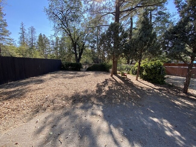 Photo - 26785 Cedar St