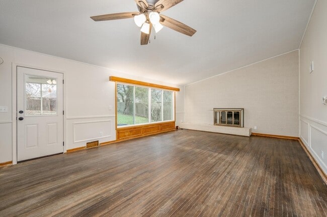 Photo - 1520 N Yale Blvd